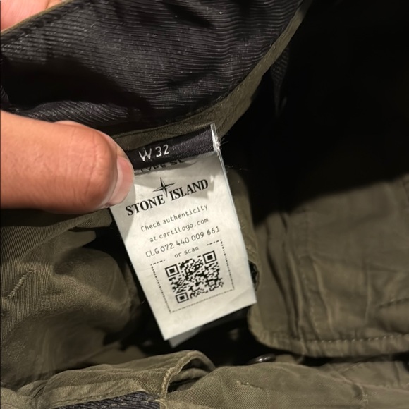 Stone Island Men's Olive Cargo Pants - Picture 8 of 8